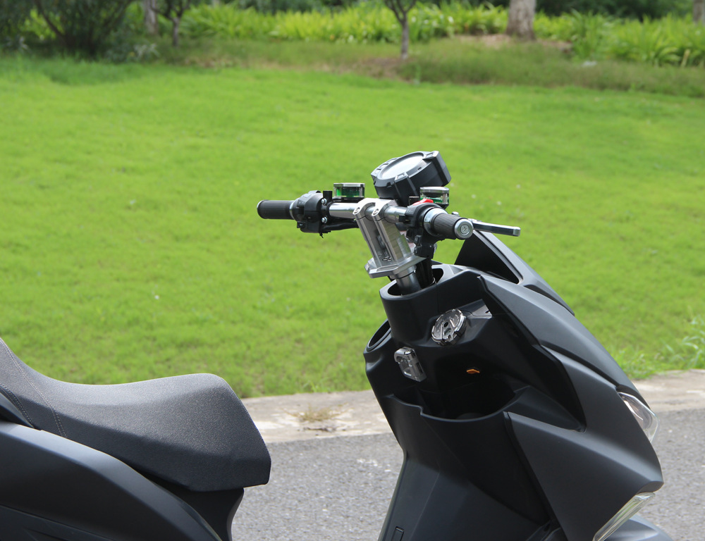 出口T9電動(dòng)摩托車(chē) 大功率酷車(chē) 電瓶車(chē)生產(chǎn)廠家